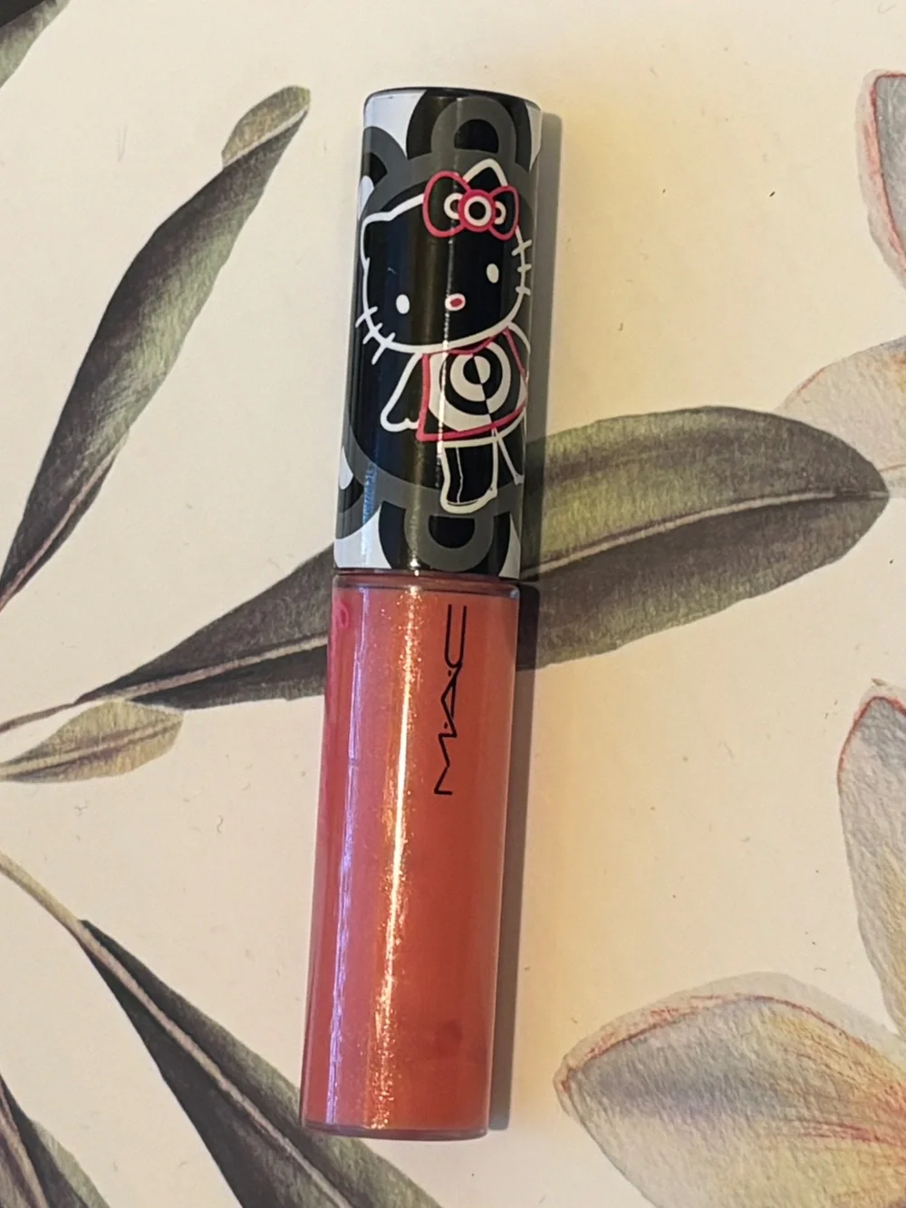 MAC x Hello Kitty “Mimmy” Lipglass NWOB